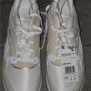 New! Reebok Ultra Flash Running Women’s 7.5 Beige/White Shoes- NO BOX